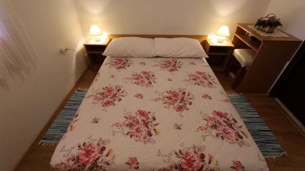 Apartments Trupec มาลินสกา ภายนอก รูปภาพ